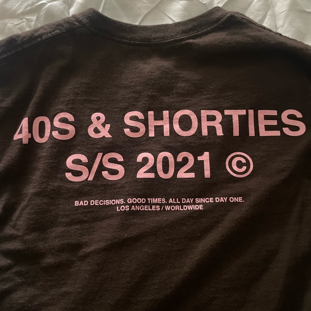 40s & Shorties Original Logo tee in brown with pink font   Size S
